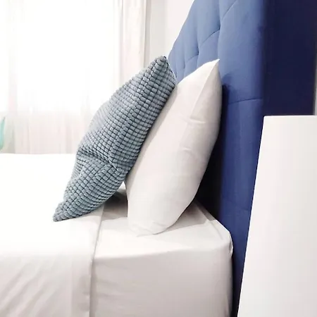 Experience The Charm With Terrace Apartman