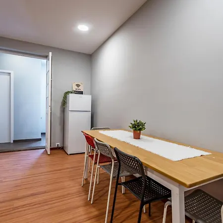 Experience The Charm With Terrace Apartment *