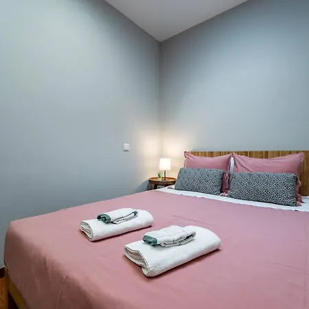 Experience The Charm With Terrace Lägenhet *