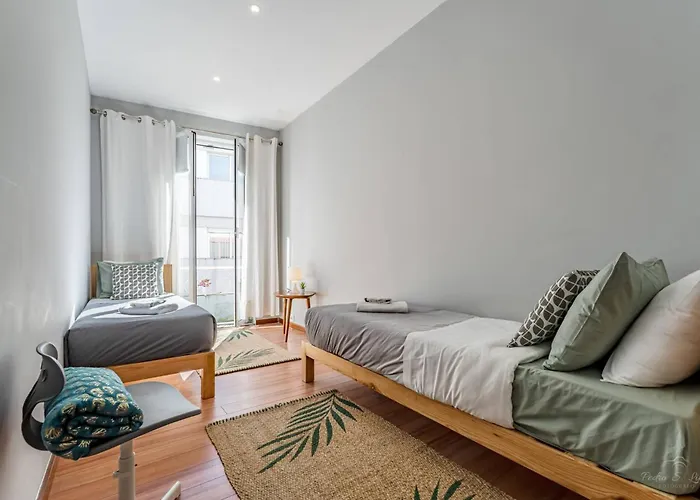 Experience The Charm With Terrace * Oporto